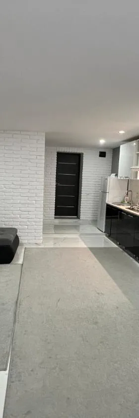 1-Confortable and ideal Apartament-Квартира посуточно Edinet，位于埃迪内茨的酒店