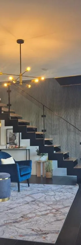 RESIDENTIAL 4 BEDROOM House，位于科夫斯港的酒店