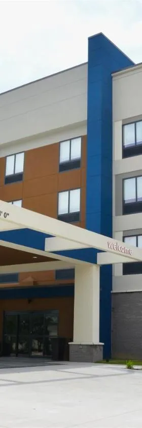 Hampton Inn Cabot，位于Cabot的酒店