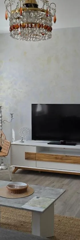 Apartmán maxi - Café Princ pod hradem KLIMA, WiFi，位于施滕贝克的酒店