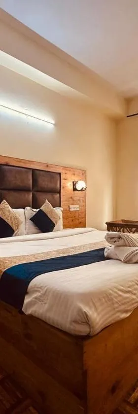 WooibHotels The Kalinga Grand Manali，位于马拉里的酒店