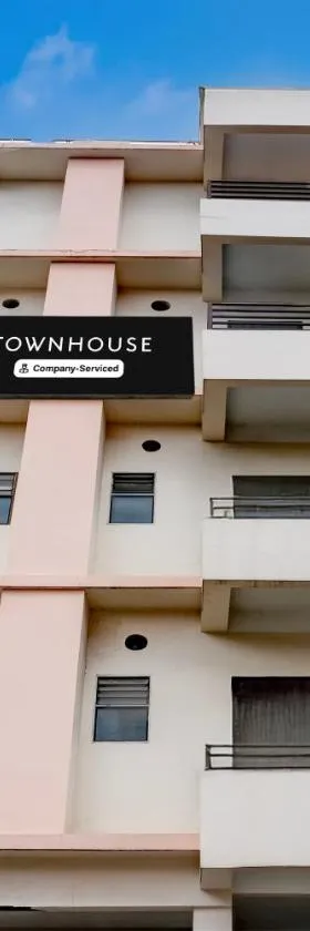 Townhouse Sankaradeva Nethralaya Formerly Hotel Pratishtha，位于Dispur的酒店