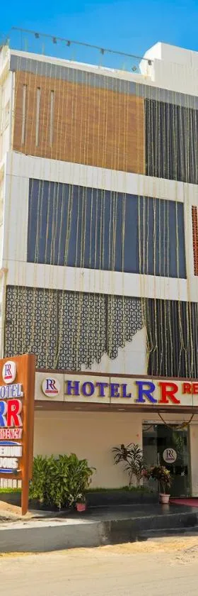 FabHotel RR Residency I - Nr Khammam Bus Stand，位于Khammam的酒店