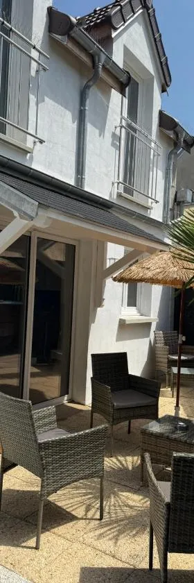 Charmante maison，位于Crouy-en-Thelle的酒店