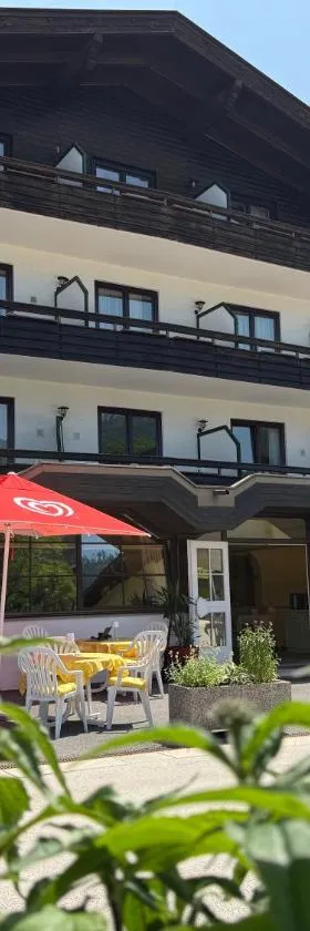 Hotel Seeblick，位于德布里阿赫的酒店