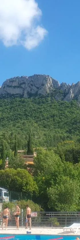 Camping Onlycamp le Jalinier，位于比伊莱巴罗涅的酒店