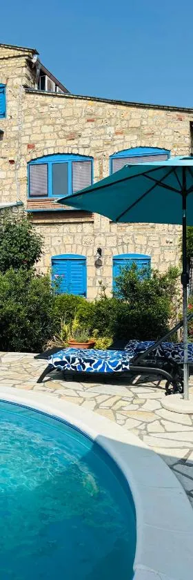 Stone villa in Fruška gora，位于Irig的酒店