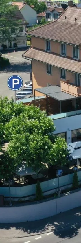 塞勒的酒店，位于利斯塔尔的酒店