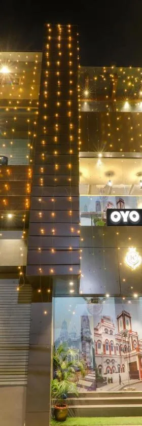 Super Hotel O Centrum Civil Lines，位于戈勒克布尔的酒店