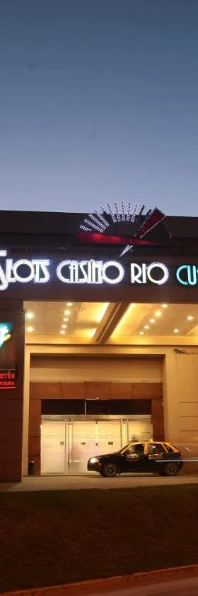 Howard Johnson Rio Cuarto Hotel y Casino，位于里奥夸尔托的酒店