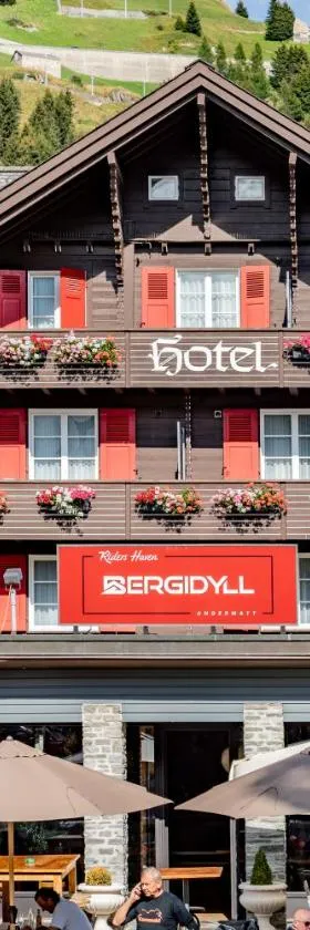 Hotel Bergidyll - Riders Haven，位于安德马特的酒店
