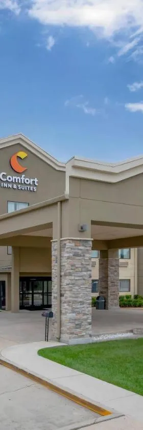 Comfort Inn & Suites Covington - Mandeville，位于卡温顿的酒店