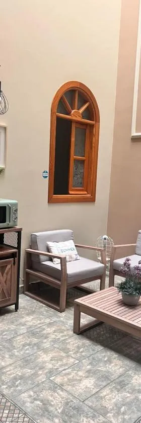 La casa de Lola，位于卡莱塔德贝莱斯的酒店