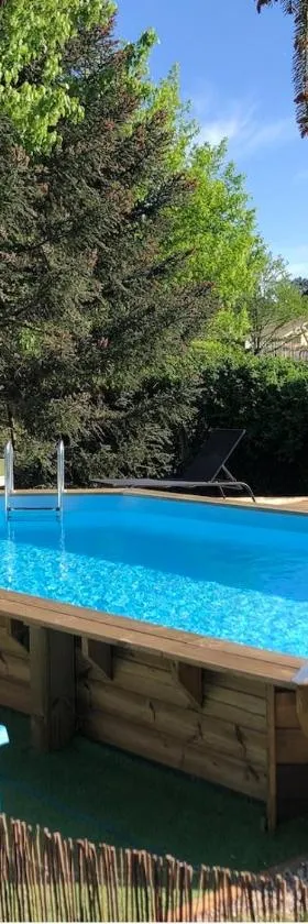 Gites d'Ici et d'Ailleurs 1 & 2 -famille ou groupe- Dépendances dans propriété proche Bordeaux et Bassin Arcachon，位于Saint-Morillon的酒店