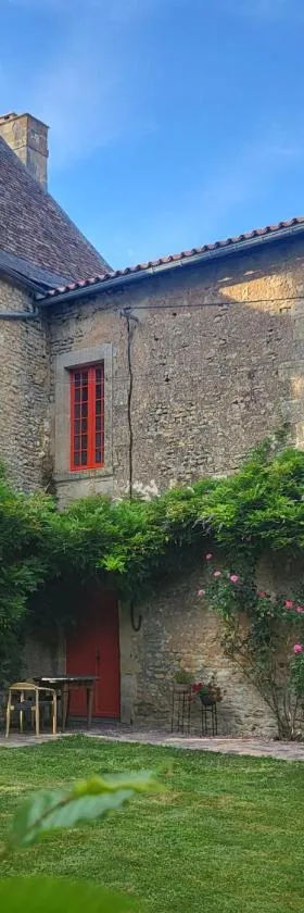 Le Bastion，位于Marnay的酒店