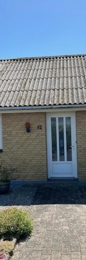Hus i ét plan，位于勒兹比的酒店