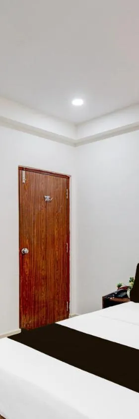 Super Townhouse Nallagandla Nest，位于海得拉巴的酒店