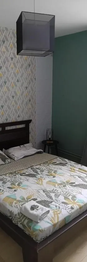 Chambre privée chez l'habitant - La Chambre Jade，位于科洛米耶的酒店
