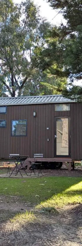 Tiny Homes Escape at Grampians Edge by Tiny Away，位于Dadswells Bridge的酒店
