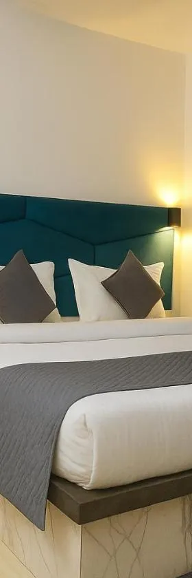 Hotel Elegance, Katra，位于格德拉的酒店
