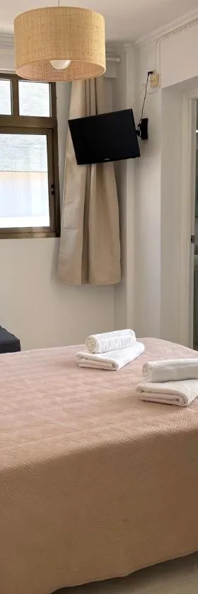 VMC Rooms，位于塔韦尔内斯德拉瓦利迪格纳的酒店