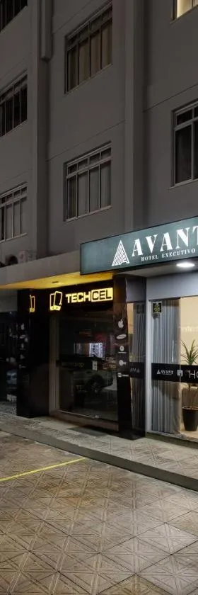 Avant Hotel - Centro da cidade - Melhor localização - 10min de Nova Trento，位于São João Batista的酒店