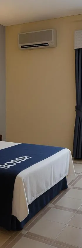 Hotel Perú by Bossh! Hotels，位于特鲁希略的酒店