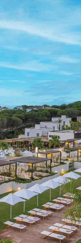 SO/ Sotogrande Spa & Golf Resort Hotel，位于索托格兰德的酒店