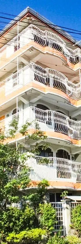 Cenco Suites Residences - Transient in Tanza Cavite，位于Tanza的酒店