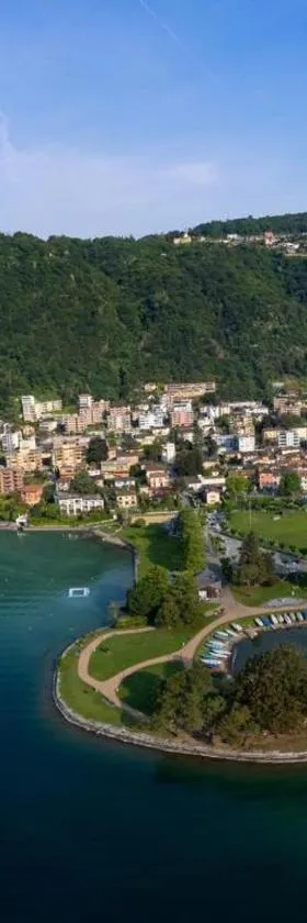 Melide Apartments Lake Lugano close to Swissminiatur & Private Parking on Request，位于梅利德的酒店