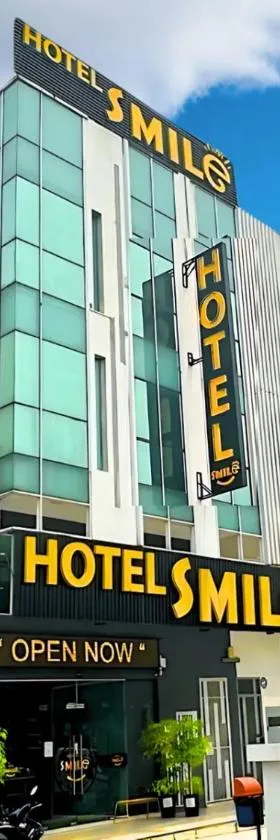 Smile Hotel Subang Airport，位于莎阿南的酒店