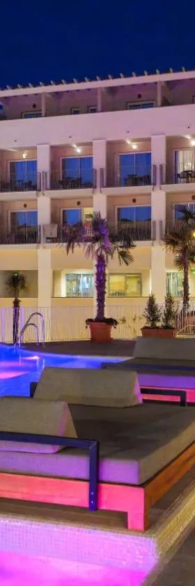Event Tarifa by QHotels - Adults Recommended，位于塔里法的酒店