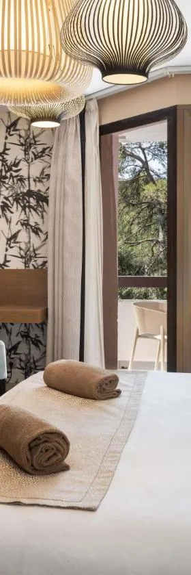 Mercure Brignoles Golf de Barbaroux & Spa，位于布里尼奥勒的酒店