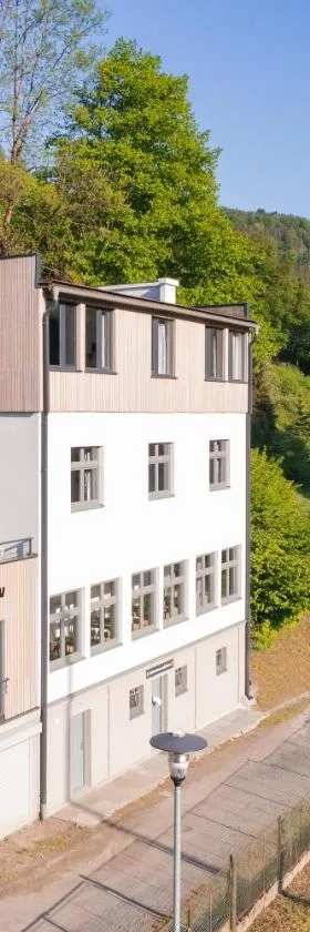 Hotel Spálov，位于塞米利的酒店