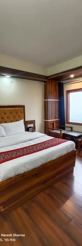 Hotel New Pankaj - Near Mall Road Free Pickup from railway station Shiimla，位于西姆拉的酒店