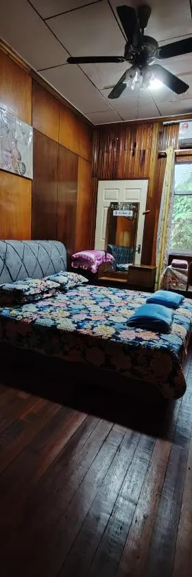 Sepilok Hideaway Guest House，位于Sandakan的酒店