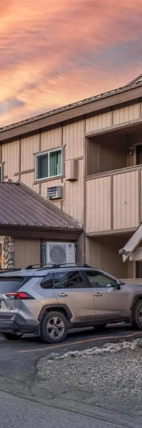 SureStay Plus Hotel by Best Western Mammoth Lakes，位于马姆莫斯湖的酒店
