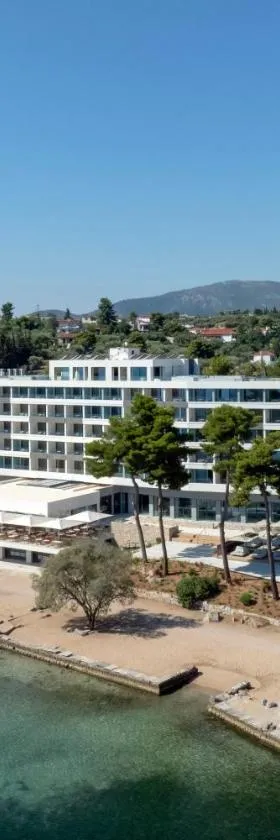 Mirage Chalkida City Resort，位于哈尔基斯的酒店