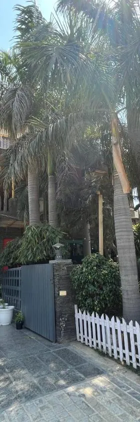 Aakritii Hotels，位于古尔冈的酒店