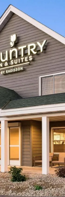 Country Inn & Suites by Radisson, Chippewa Falls, WI，位于奇珀瓦福尔斯的酒店