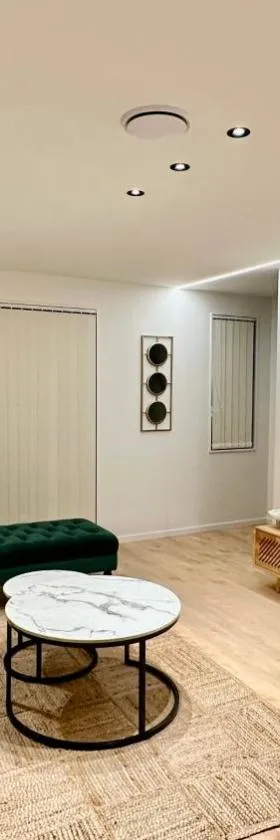 Stylish New & Cosy 3-Bedroom Retreat in Auckland - Perfect for Your Next Getaway!，位于奥克兰的酒店
