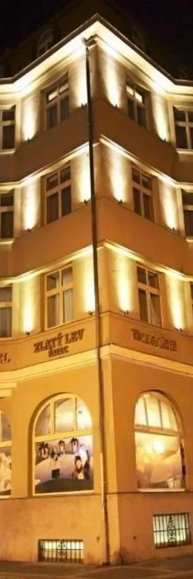 扎泰茨兹莱提列弗酒店，位于扎泰茨的酒店
