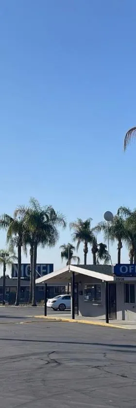 国王汽车旅馆，位于金斯堡的酒店
