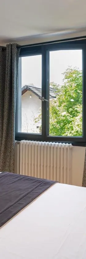 La Porte des Alpes chambres d'hôtes，位于巴布哈兹的酒店