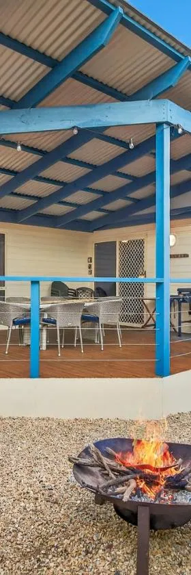 Beachwood - Fabulous Front-Row Goolwa Beach, Pet Friendly，位于Goolwa South的酒店