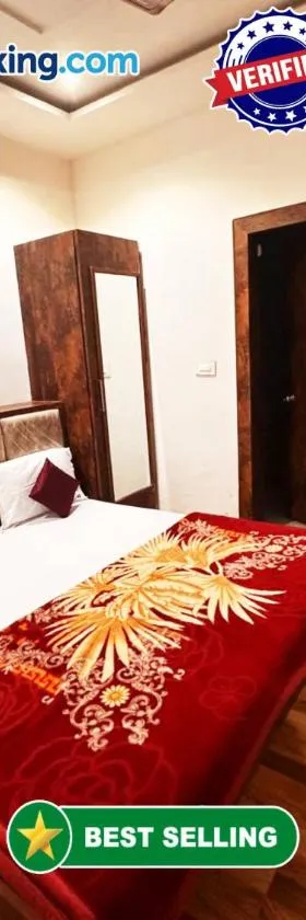 Laxmi Residency ! nearby Prem mandir & ISCKON temple - Best in location! close to All Main Attractions, Standard rooms，位于范兰德凡的酒店