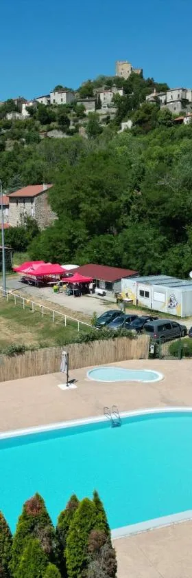 Camping Onlycamp Le Pré，位于Montaigut-le-Blanc的酒店