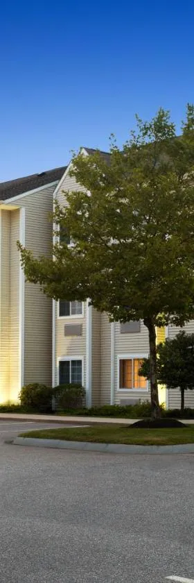 Microtel Inn & Suites by Wyndham Dover New Hampshire，位于多佛的酒店