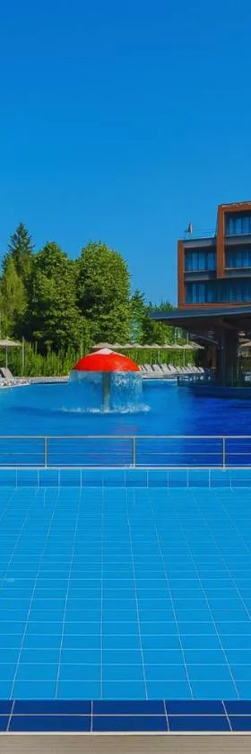 Regnum Banya Thermal Hotel，位于巴尼亚的酒店