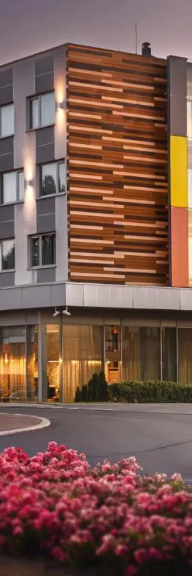 Qubus Hotel Żory，位于若雷的酒店